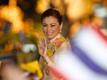 Suthida, regina fermecătoare a Thailandei, câștigătoare a medaliei de aur la Jocurile Asiei de Sud-Est!