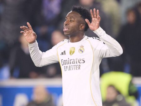 Vinicius se prezintă din nou în postura de victimă.